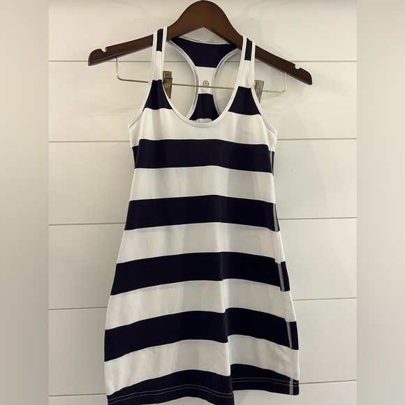 Lululemon Cool Racerback striped LOT size 8 - Picture 2 of 7